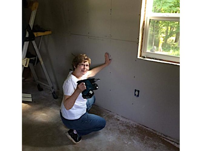 700x525-072019-Barb-M