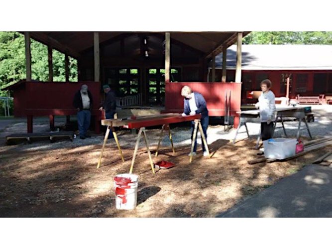 700x525-unknown-ladies-painting