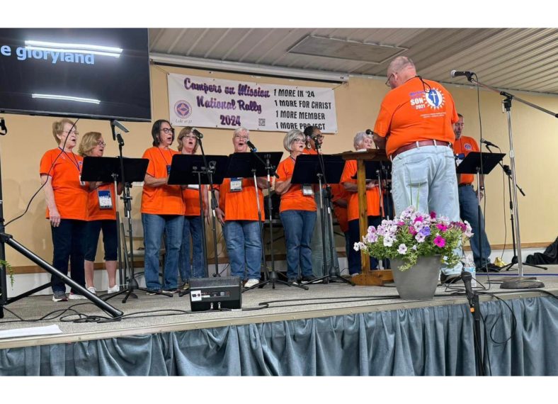 R-24-Illinois-singing